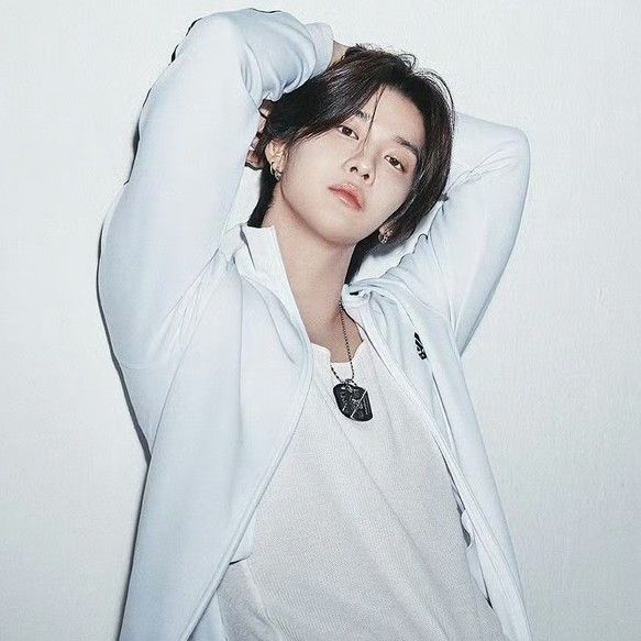 Recent activity shot of Bae Jinyoung
