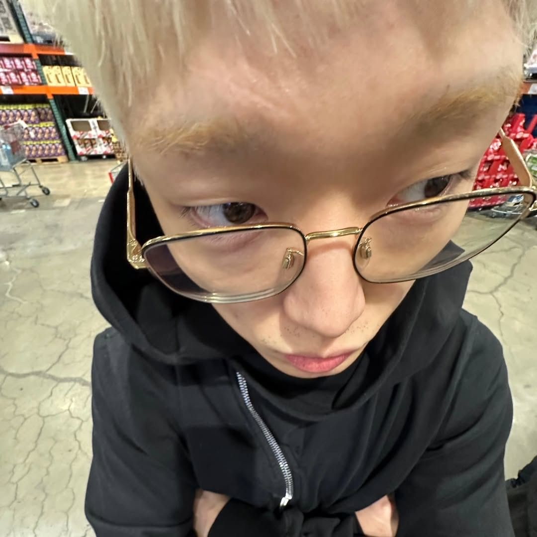 A moment captured by BOBBY (iKON)'s fan