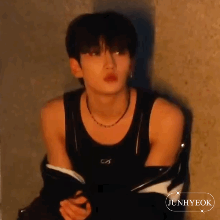 Behind-the-scenes cut of Junhyeok (n.SSign)