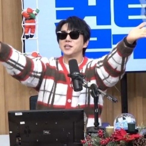 Latest photo of Hwang Chiyeol