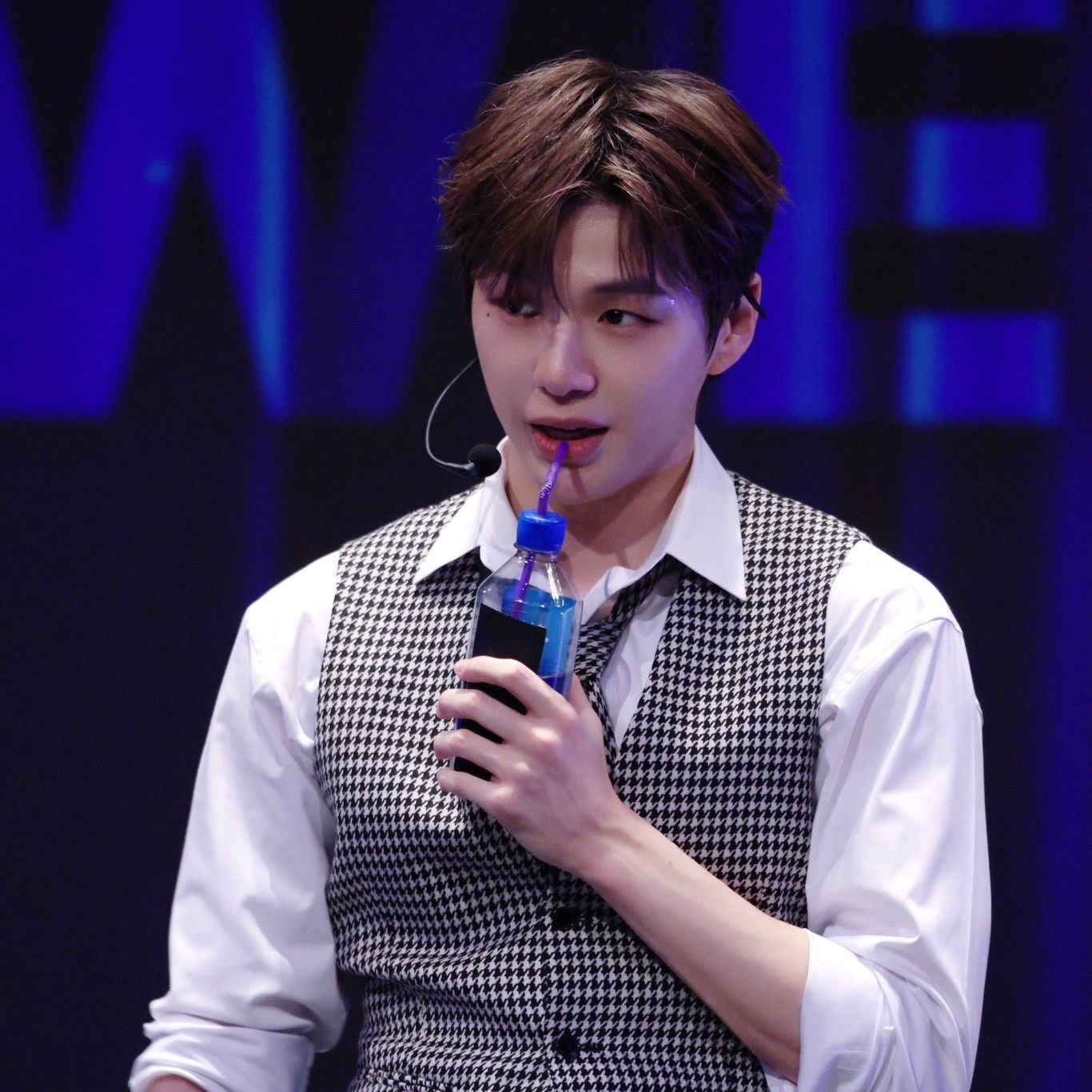 Recent activity shot of Kang Daniel