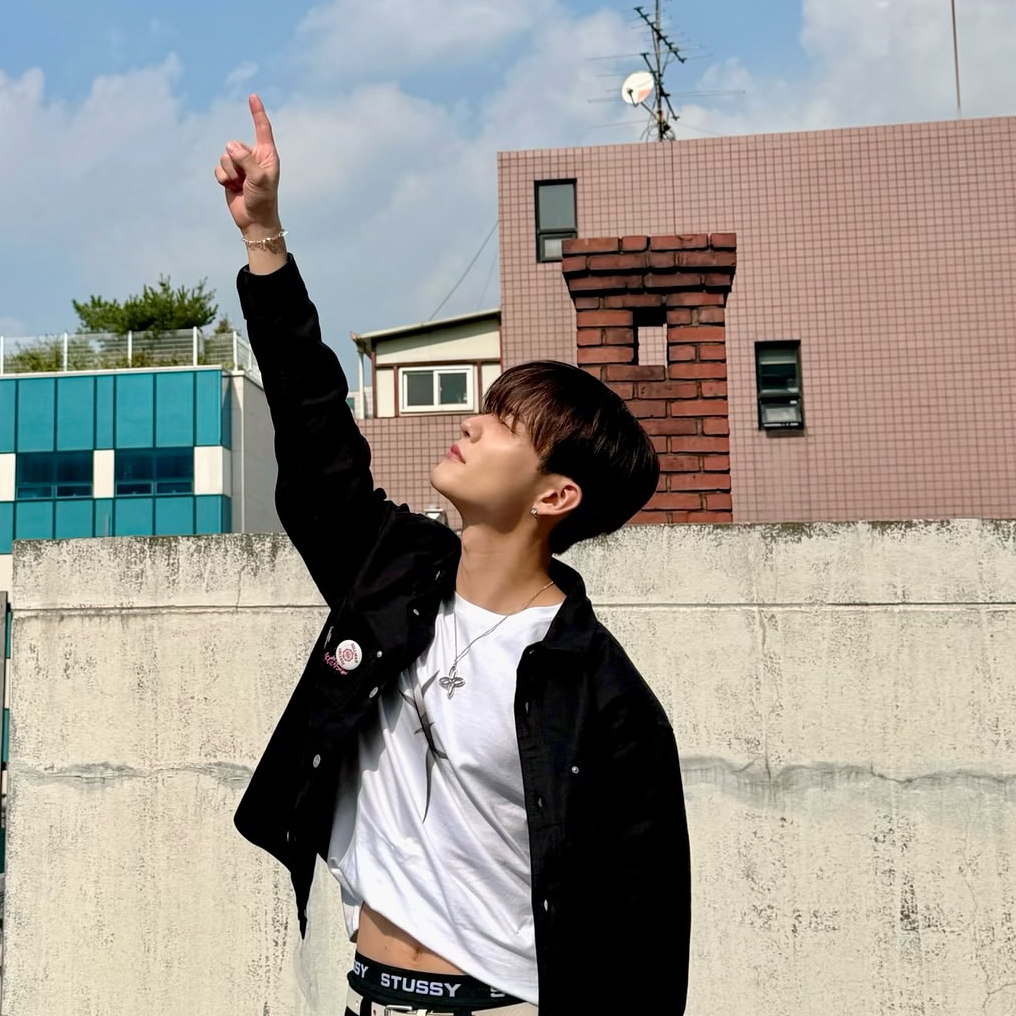 Recent activity shot of Seunghun (B.D.U)