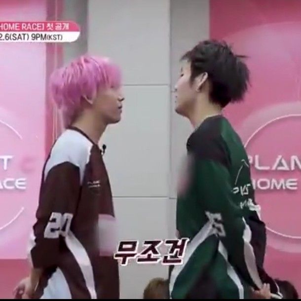 A moment captured by Zihao (BOY STORY)'s fan