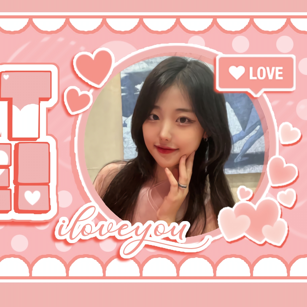 A moment captured by Hina (QWER)'s fan