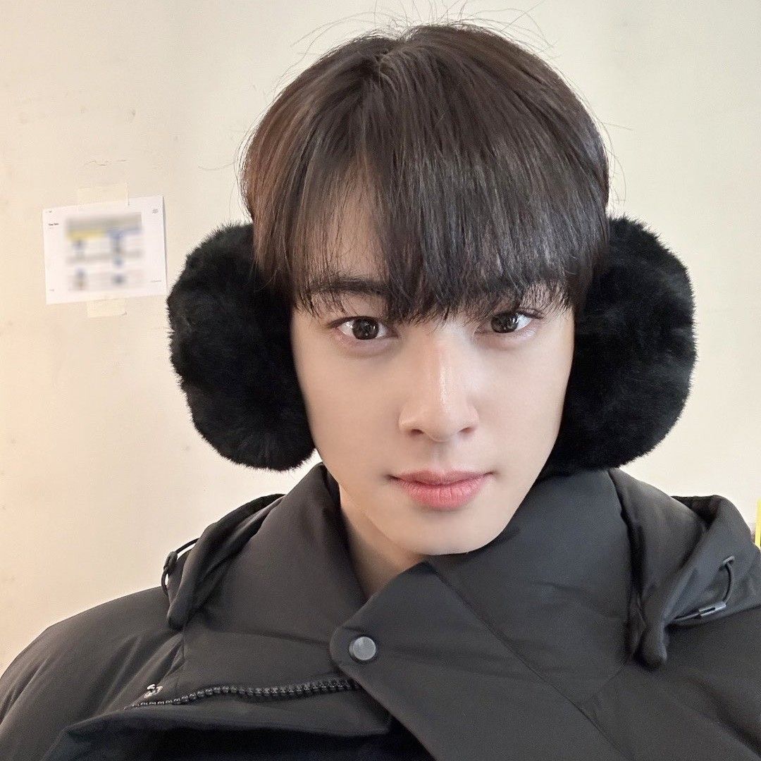 A moment captured by Eunwoo (ASTRO)'s fan