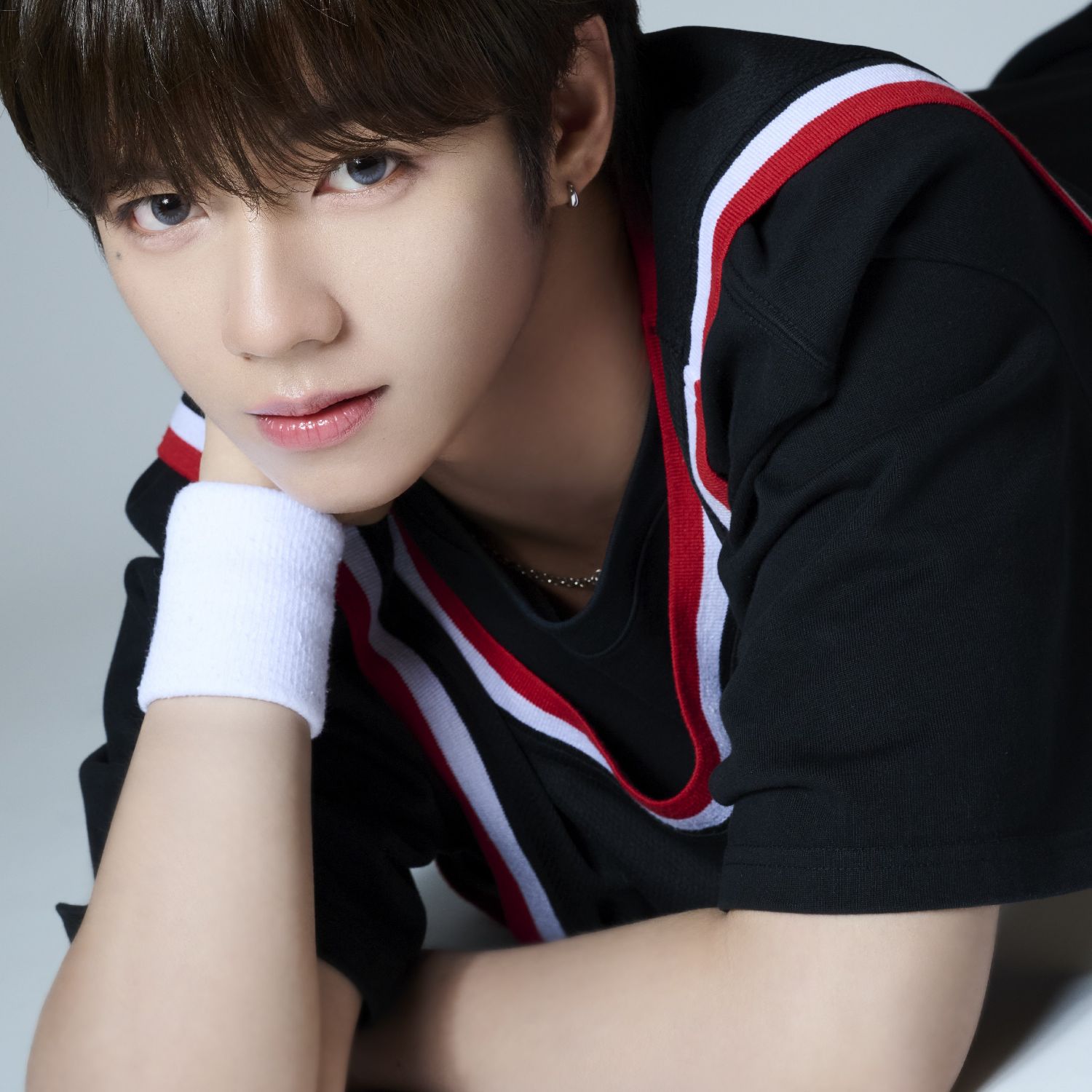 Behind-the-scenes cut of JL (AHOF)