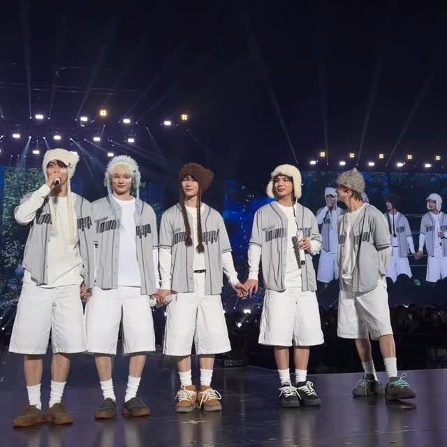 Latest photo of TOMORROW X TOGETHER