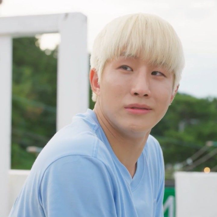 A moment captured by Jinjin (ASTRO)'s fan