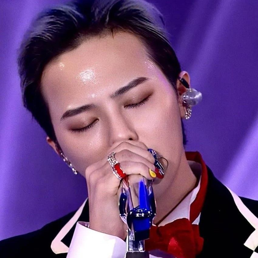 Recent activity shot of G-DRAGON (BIGBANG)
