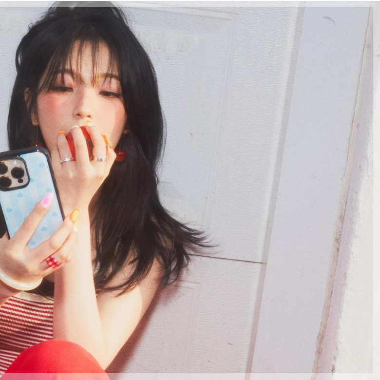 Behind-the-scenes cut of fromis (9)