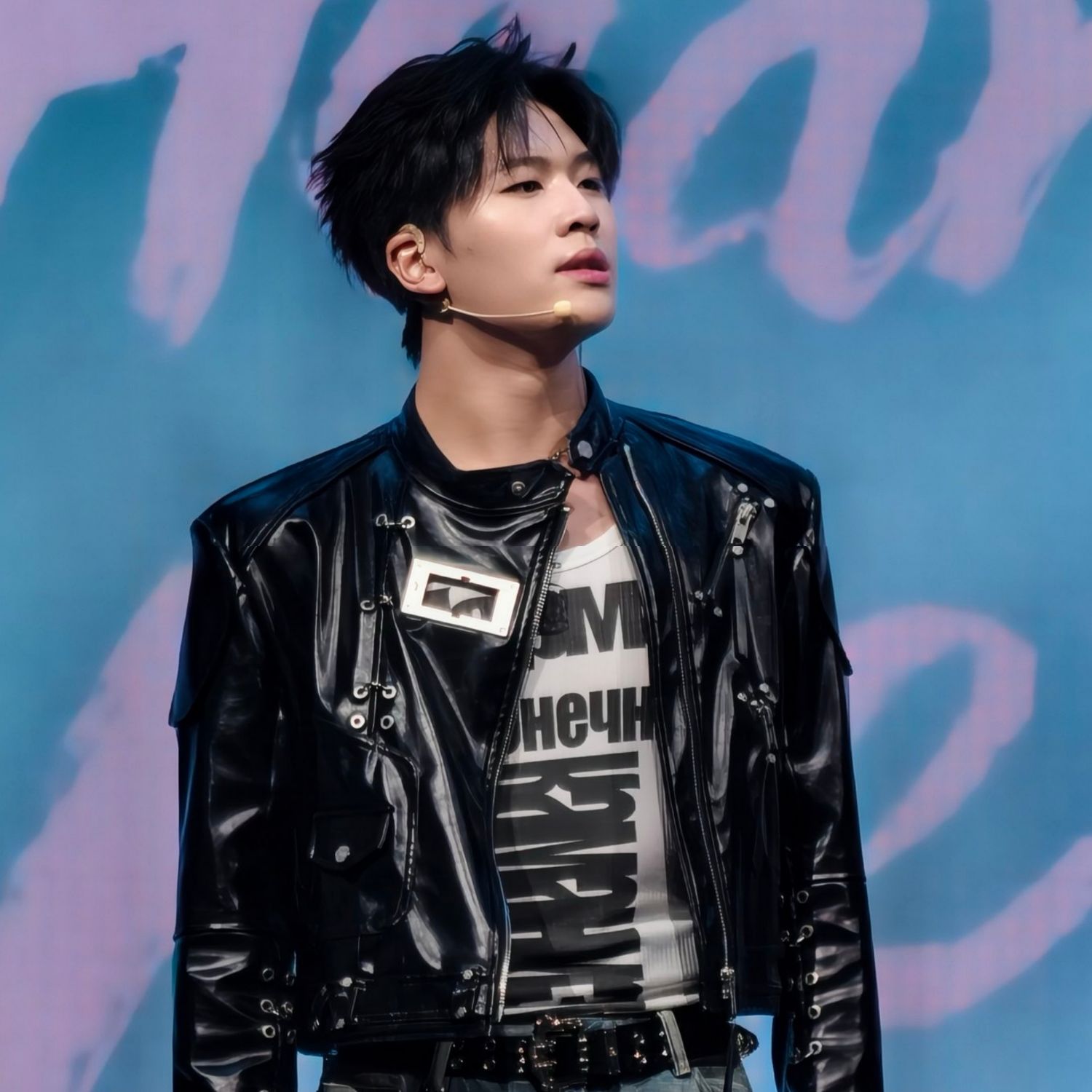 A moment captured by Shen (NexT1DE)'s fan