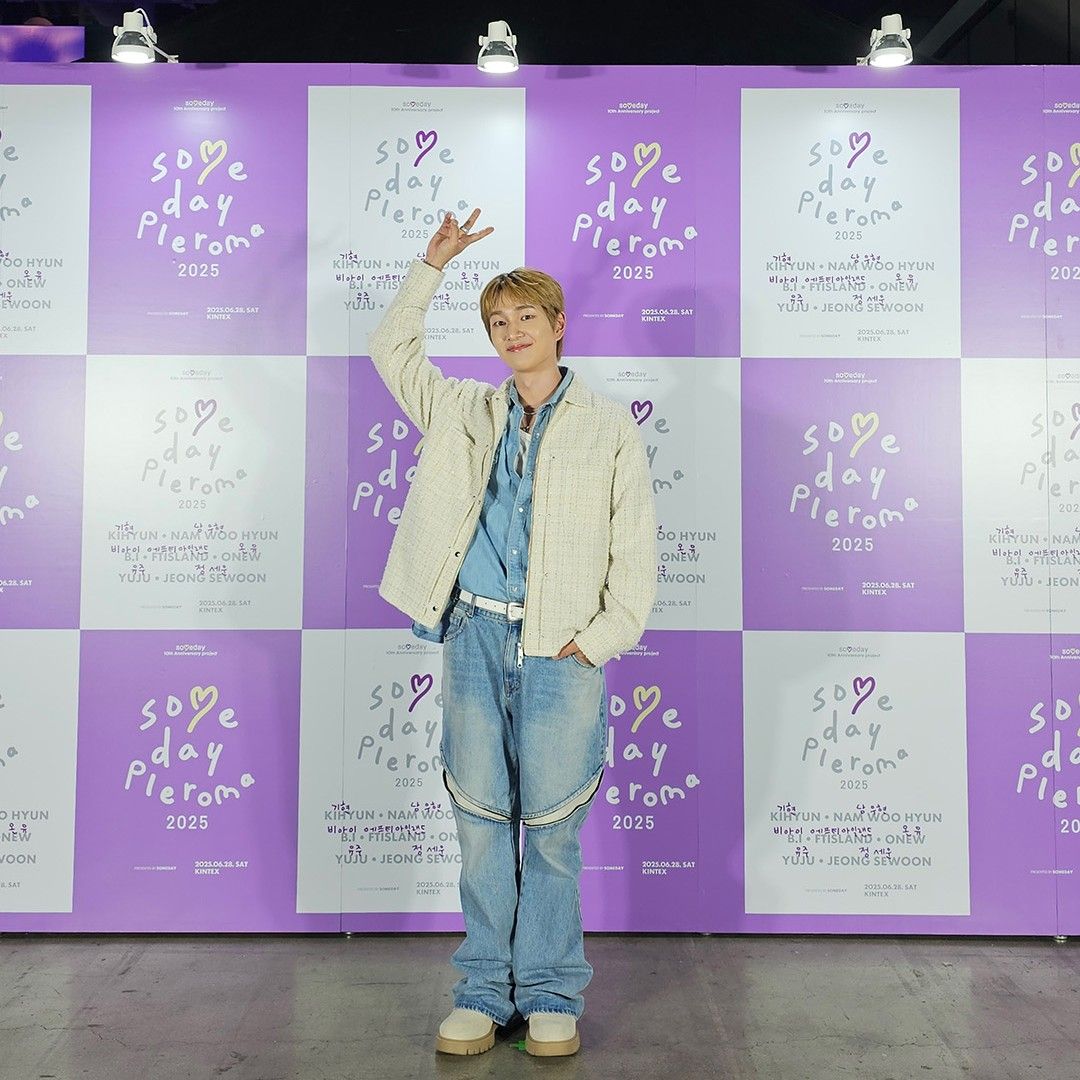 Behind-the-scenes cut of Onew (SHINee)