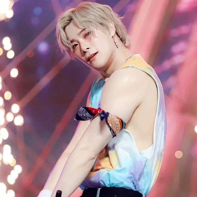 Behind-the-scenes cut of Moonbin (ASTRO)