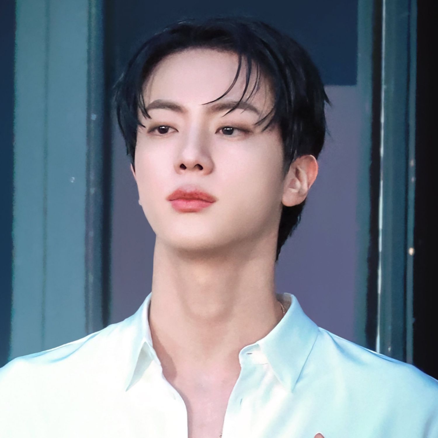 진 (방탄소년단)의 비하인드 컷