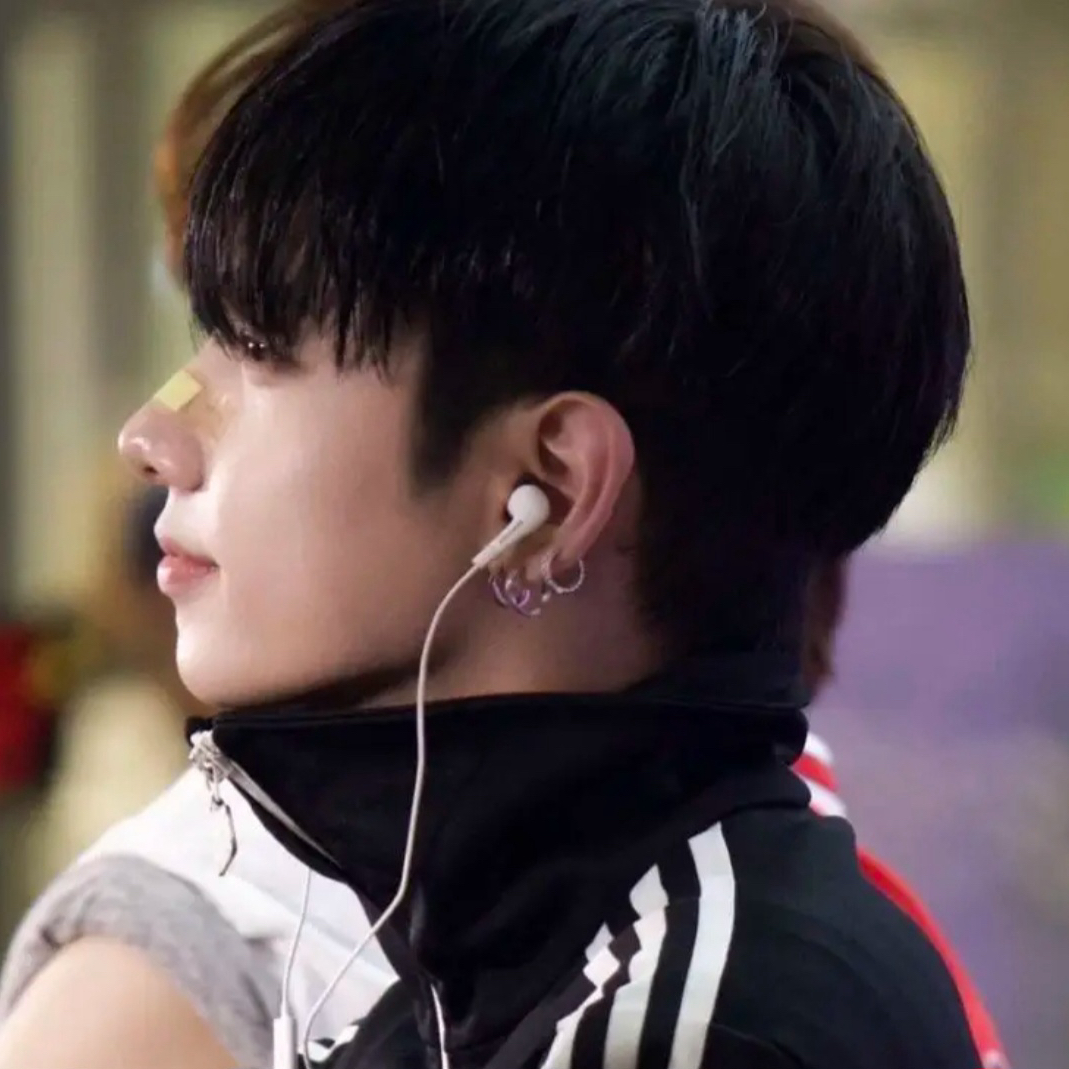 Recent activity shot of Myeong Jaehyun (BOYNEXTDOOR)