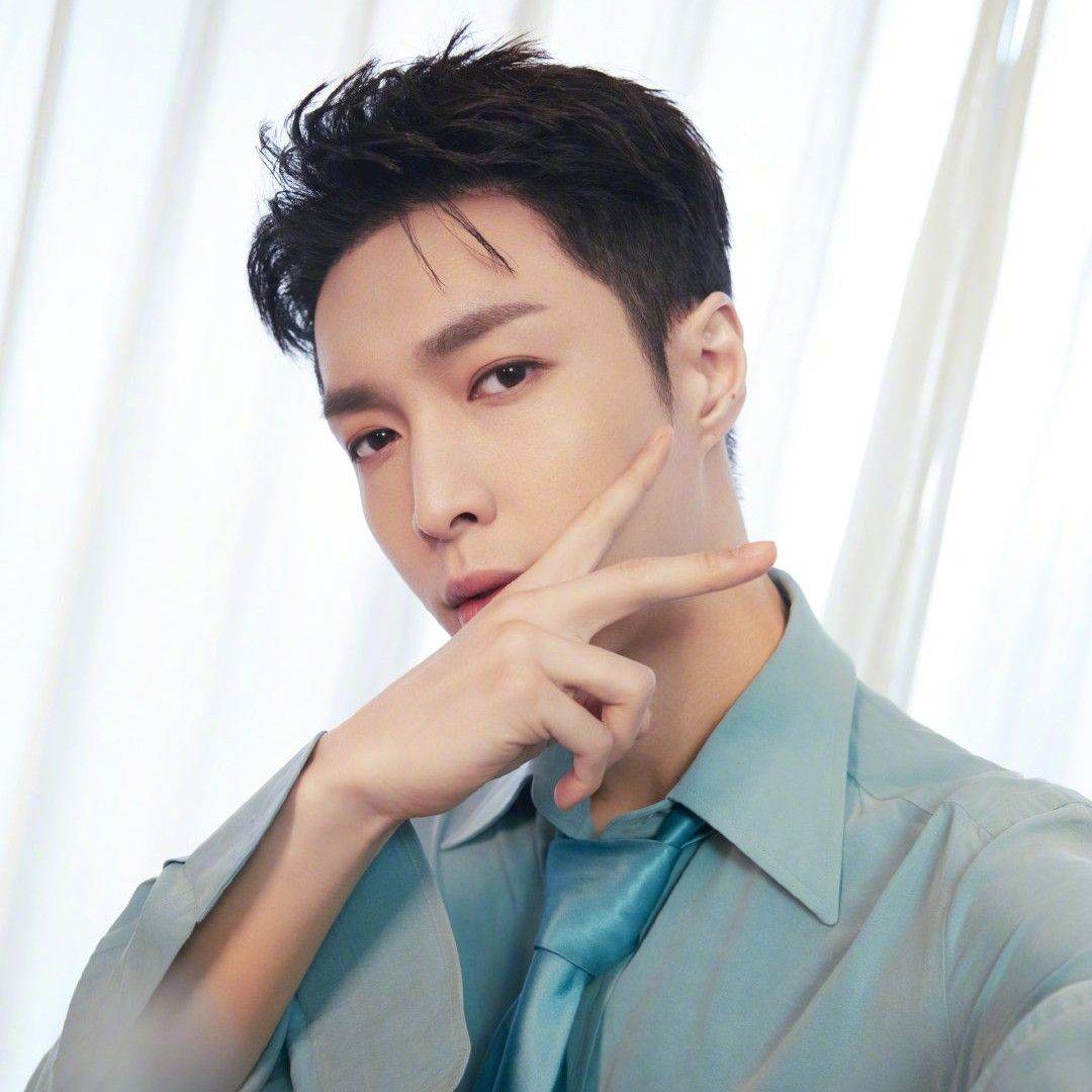 A moment captured by EXO's fan