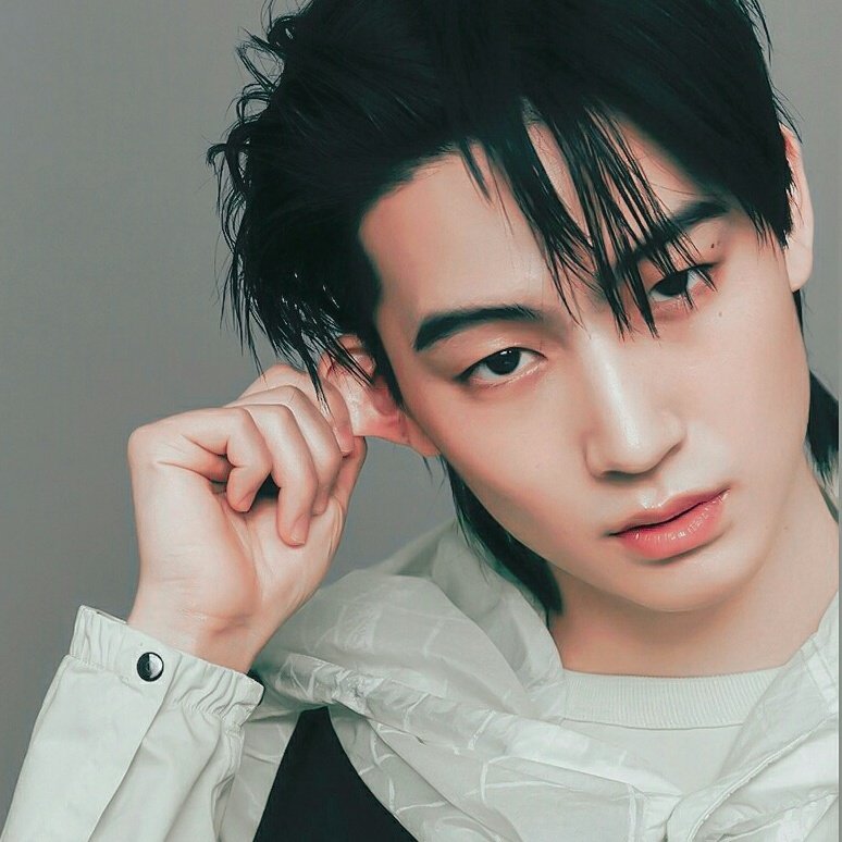 Behind-the-scenes cut of JAY B (GOT7)