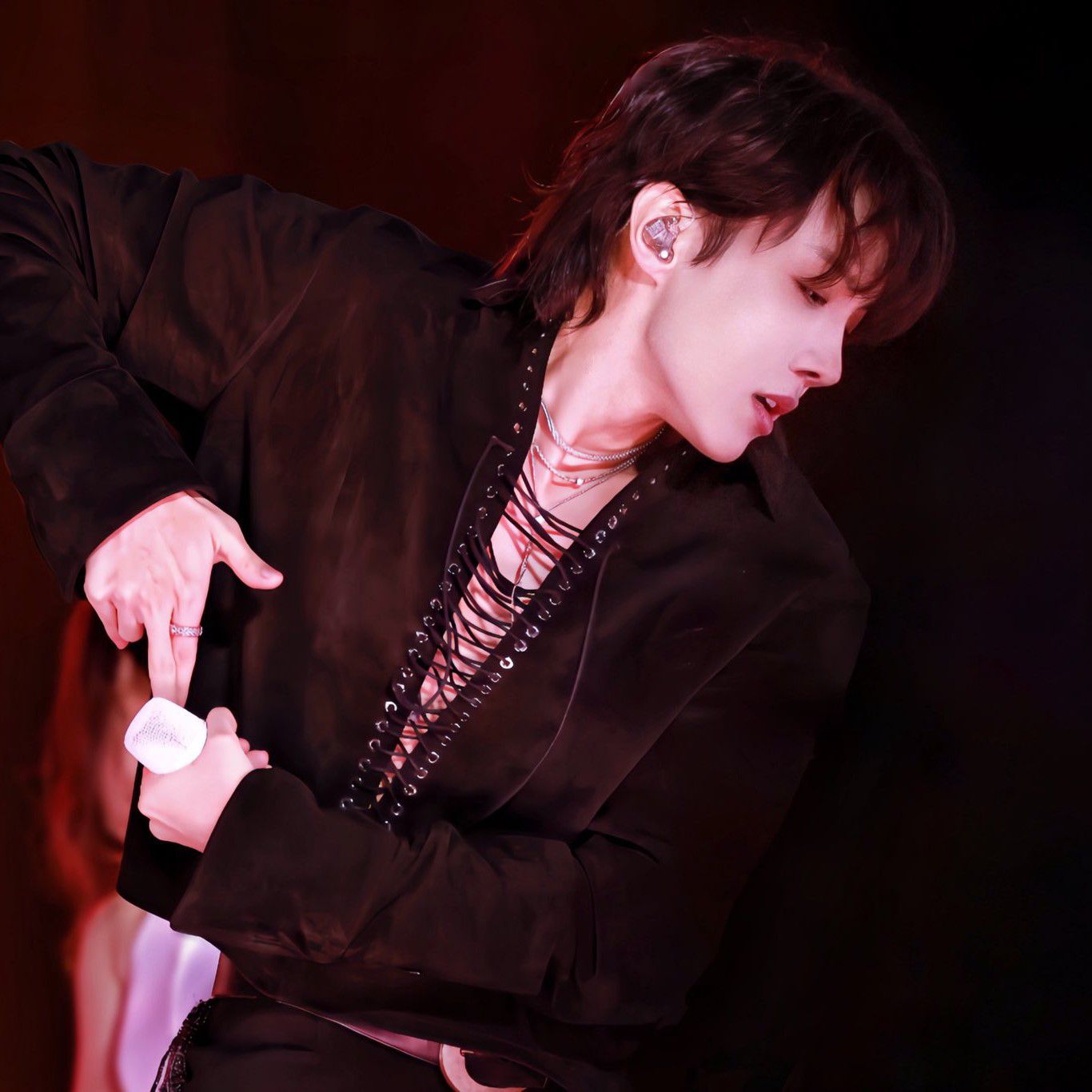 J-hope (防彈少年團)的幕後花絮