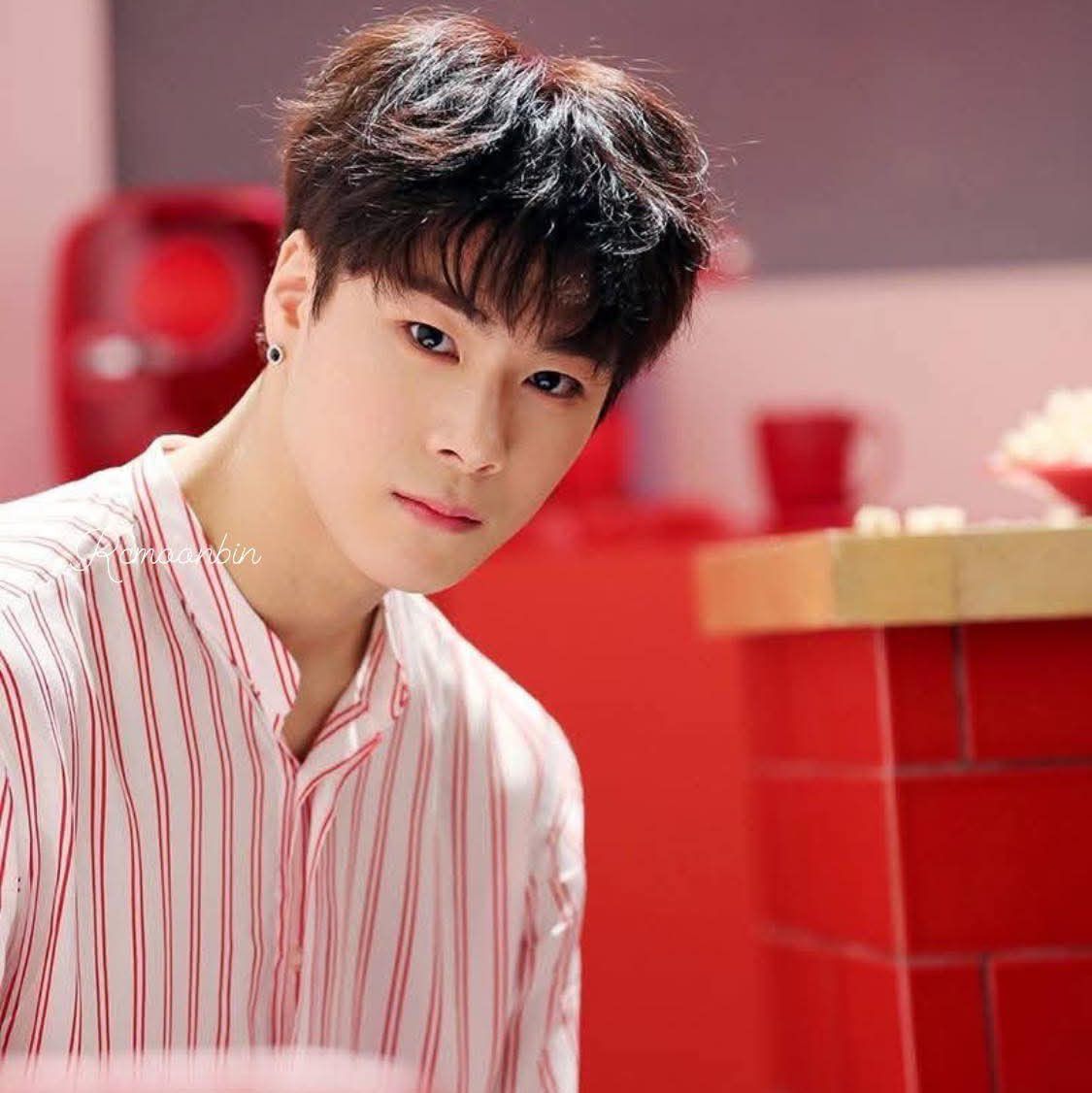 Latest photo of Moonbin (ASTRO)