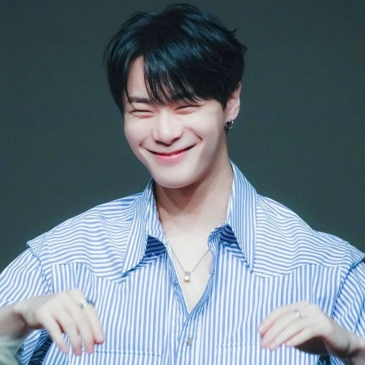 Latest photo of Moonbin (ASTRO)