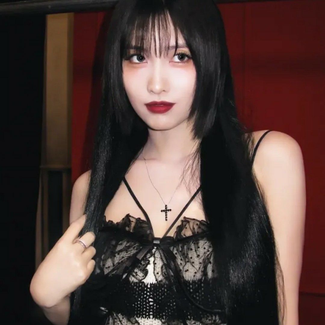 모모 (TWICE)의 최신 사진