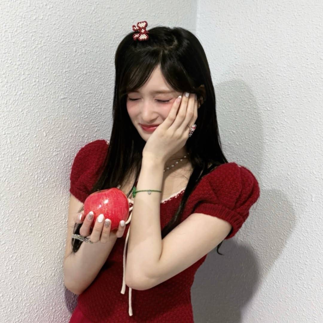 Leeseo (IVE)的幕後花絮