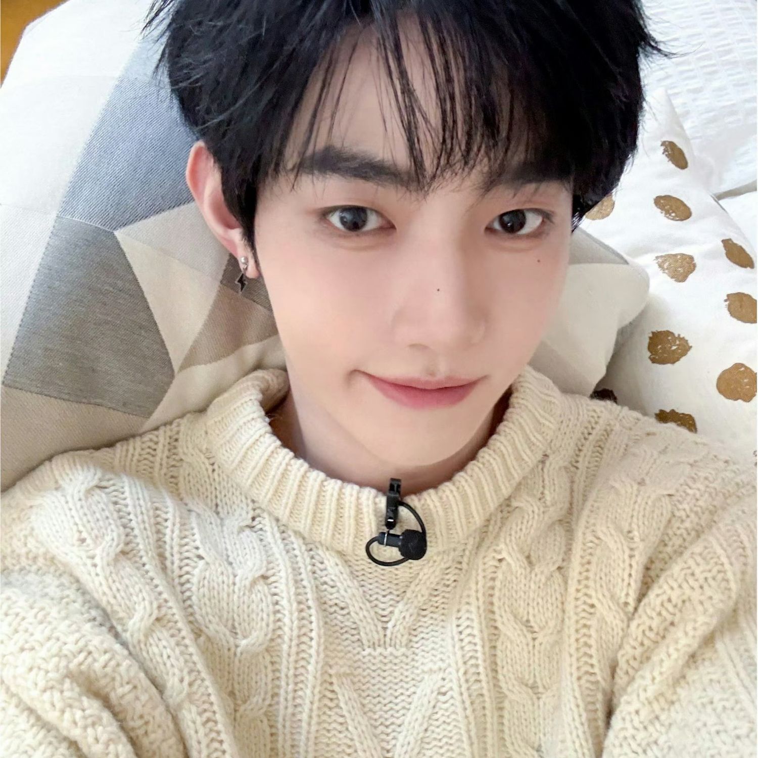 Latest photo of Zhang Hao (ZEROBASEONE)