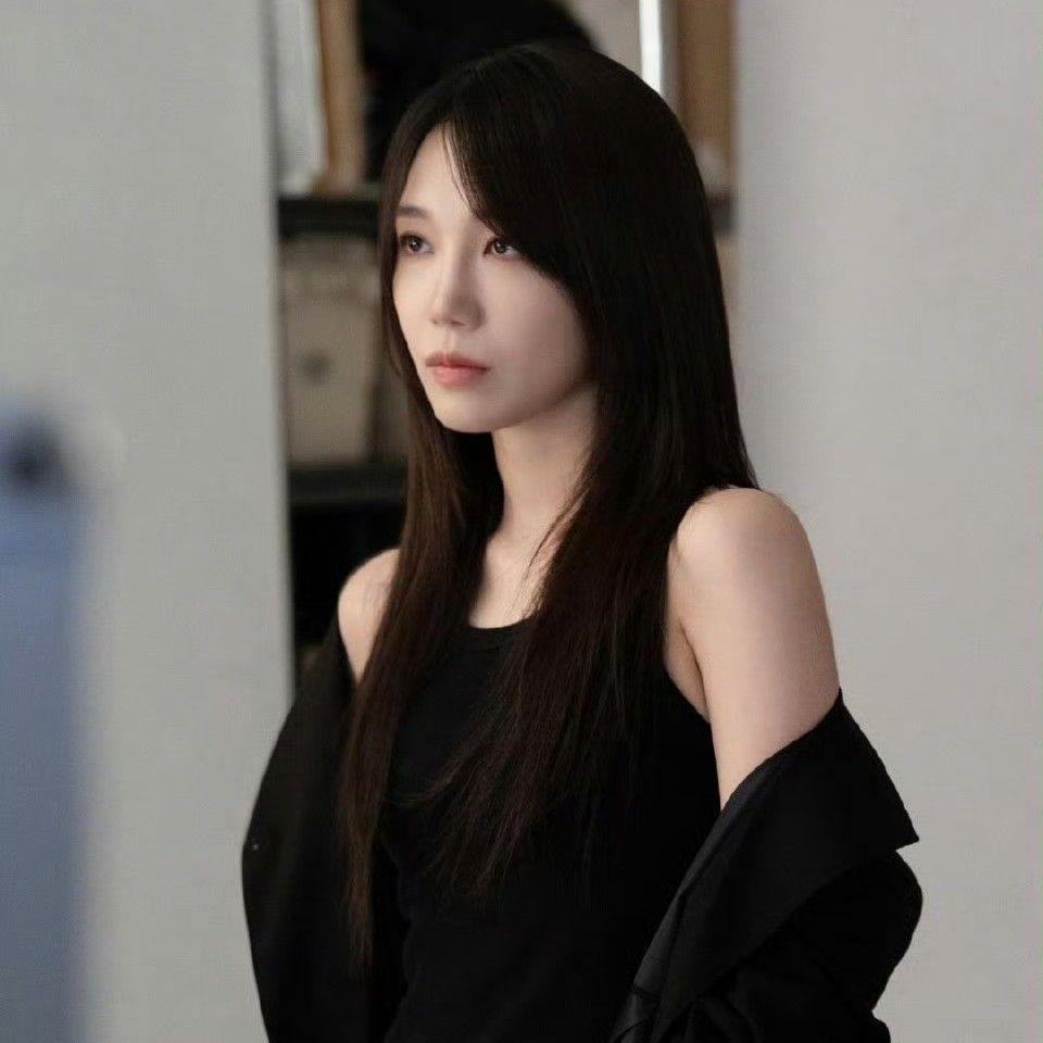 Latest photo of Jeong Eunji (Apink)