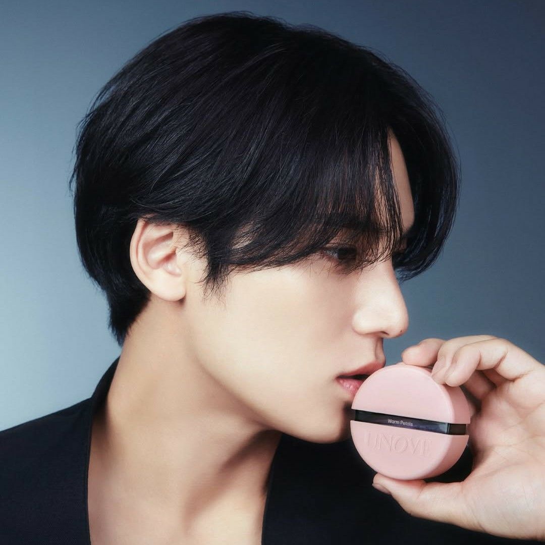 Recent activity shot of Mingyu (SEVENTEEN)