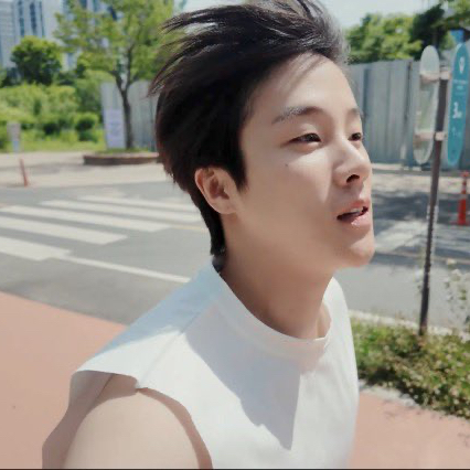 A moment captured by JAY (iKON)'s fan