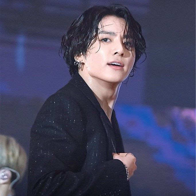 Momen yang diabadikan oleh penggemar Jungkook (BTS)