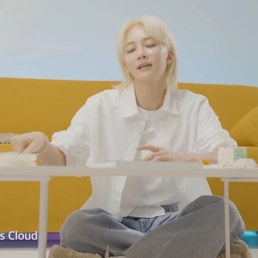 Latest photo of Jeonghan (SEVENTEEN)