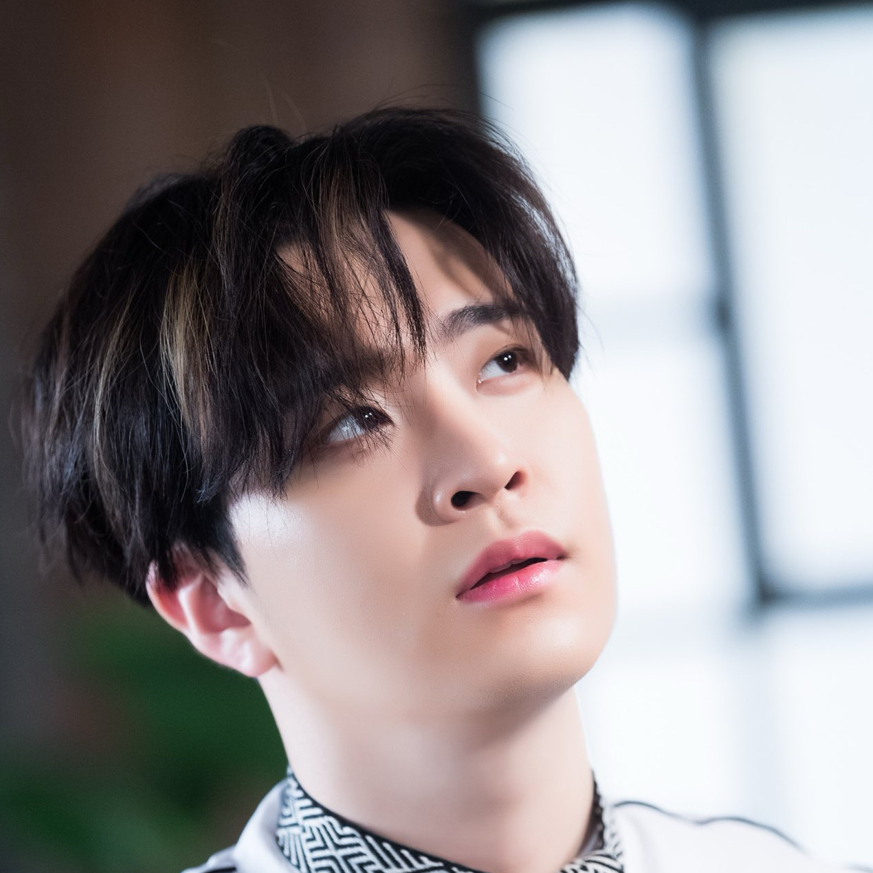 Behind-the-scenes cut of Youngjae (GOT7)