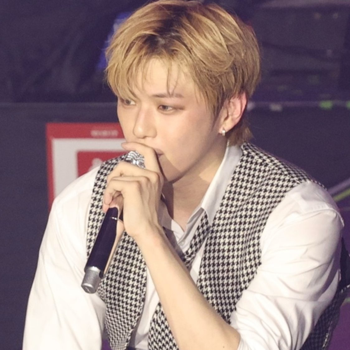 A moment captured by Kang Daniel's fan