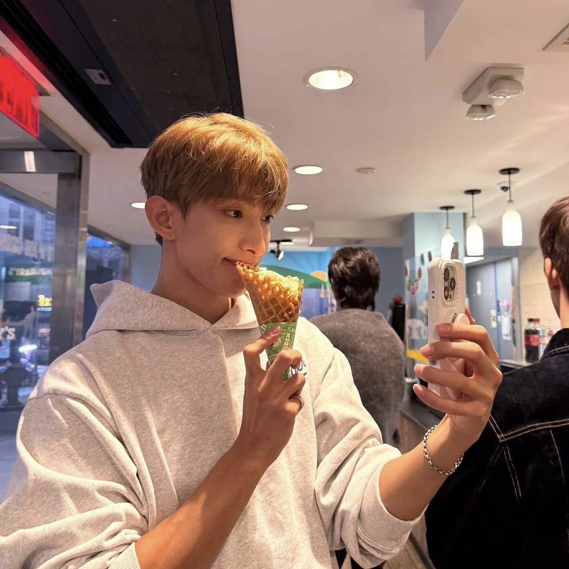 Latest photo of DK (SEVENTEEN)