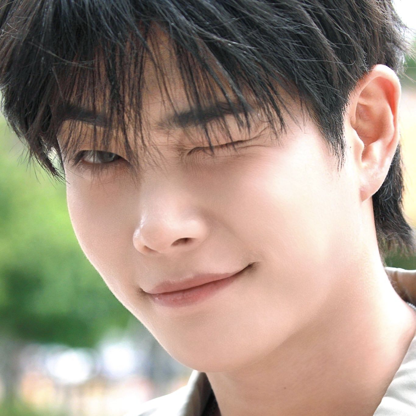 Behind-the-scenes cut of MJ (ASTRO)