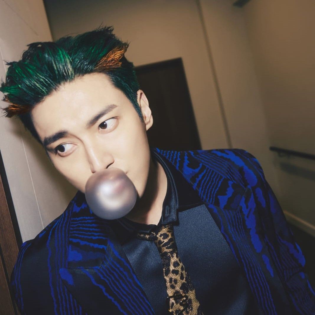 A moment captured by Siwon (Super Junior)'s fan
