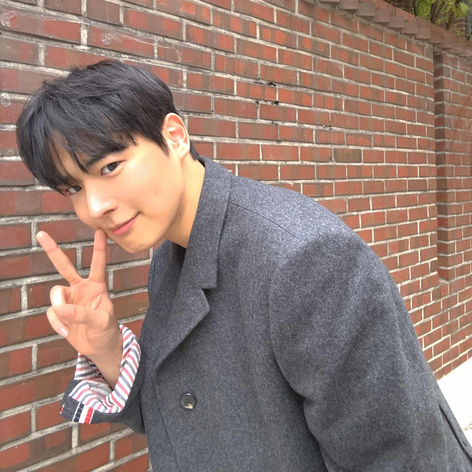 Latest photo of Choi Byungchan