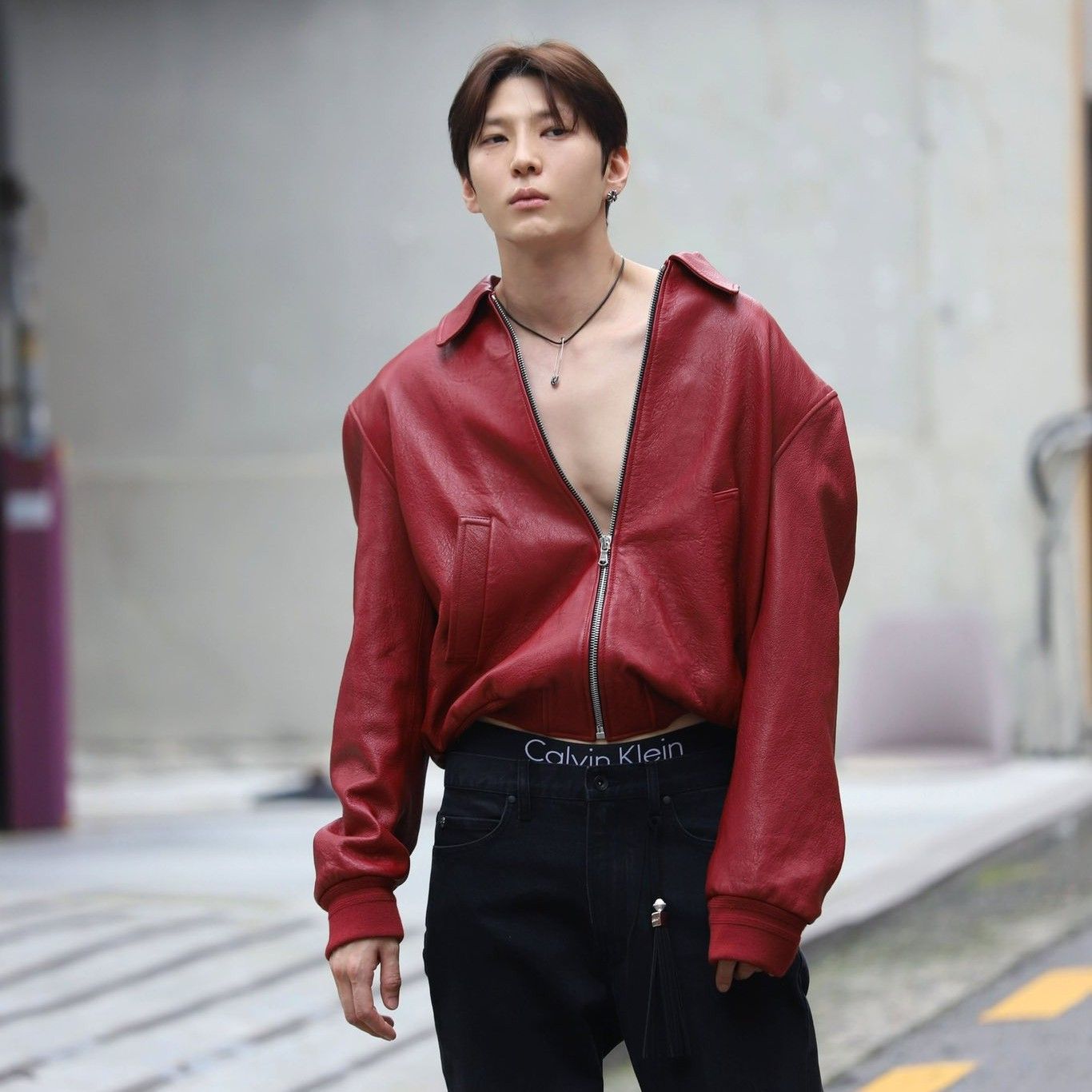 Behind-the-scenes cut of LEO (VIXX)