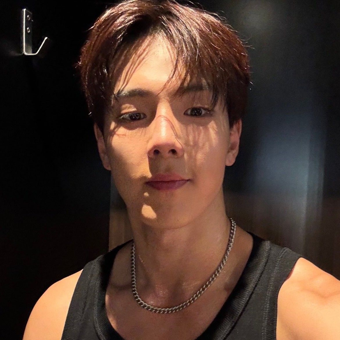 Behind-the-scenes cut of Shownu (MONSTA X)