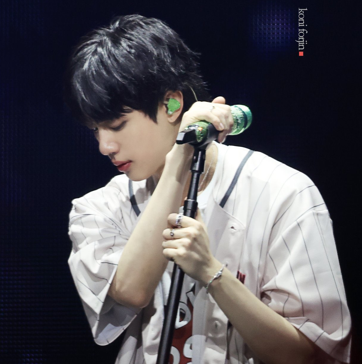 Foto terbaru Jin (BTS)