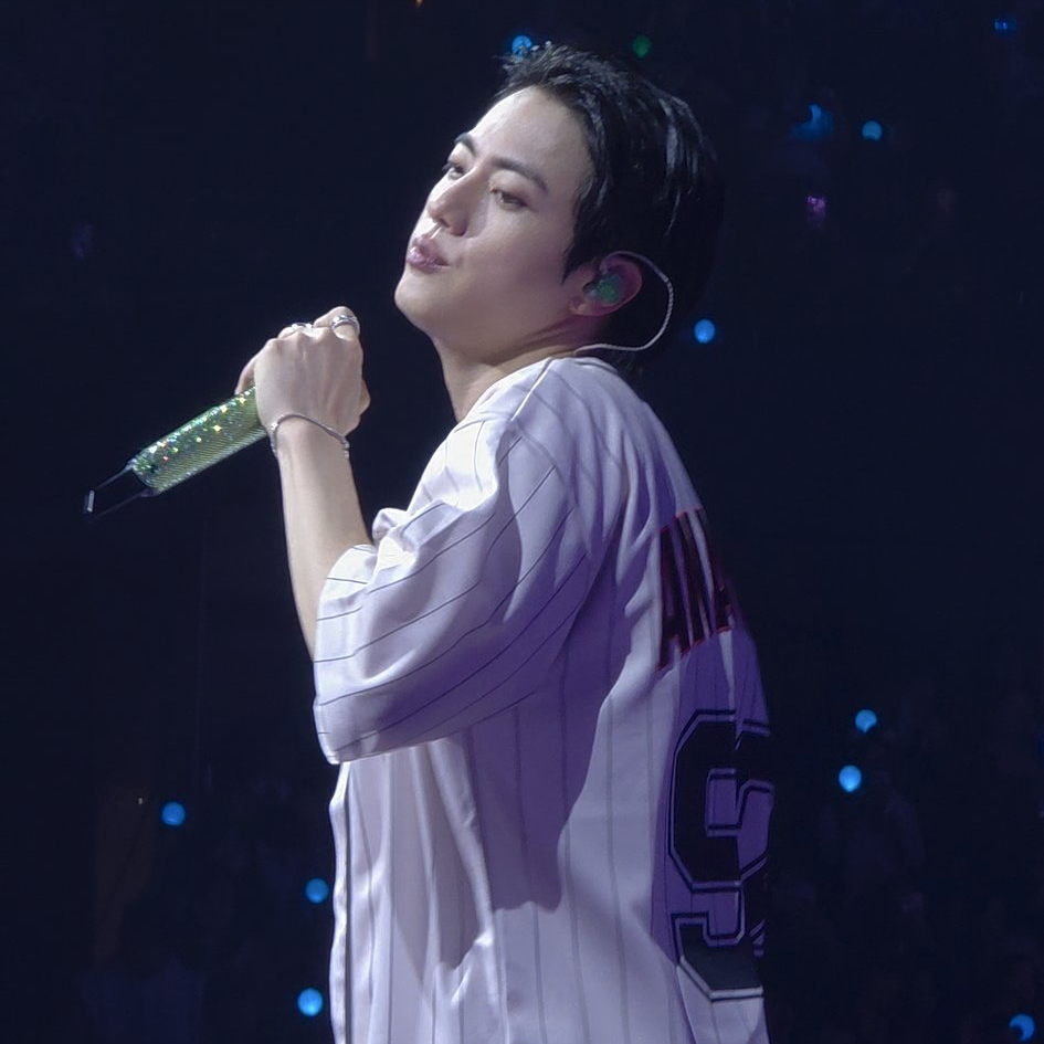 Behind-the-scenes cut of Jin (BTS)