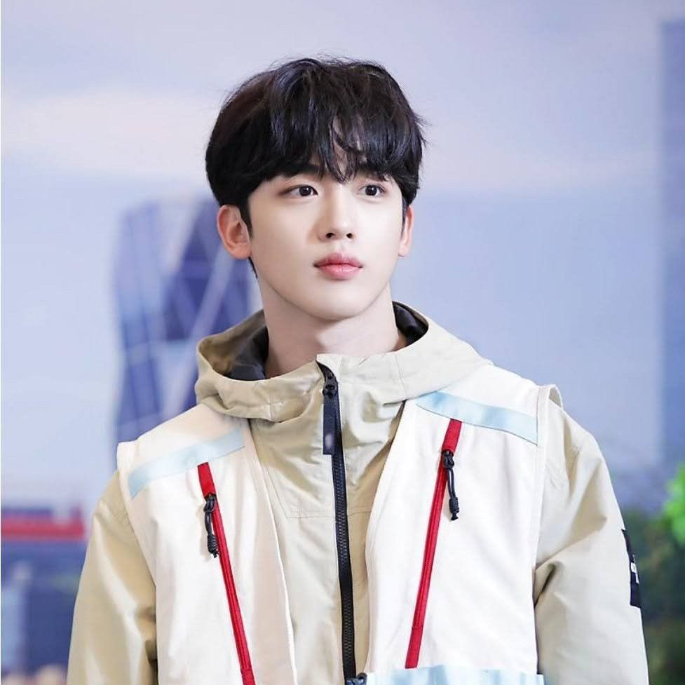 Latest photo of Kim Yohan (WEi)