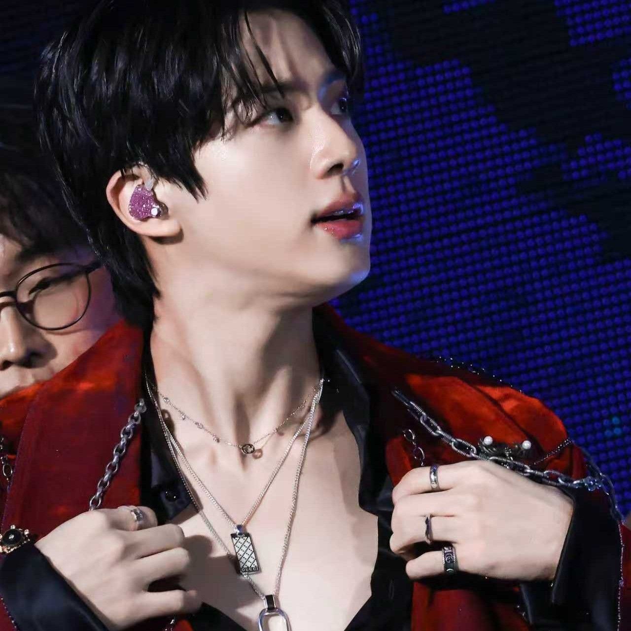 Foto aktivitas terbaru Jin (BTS)