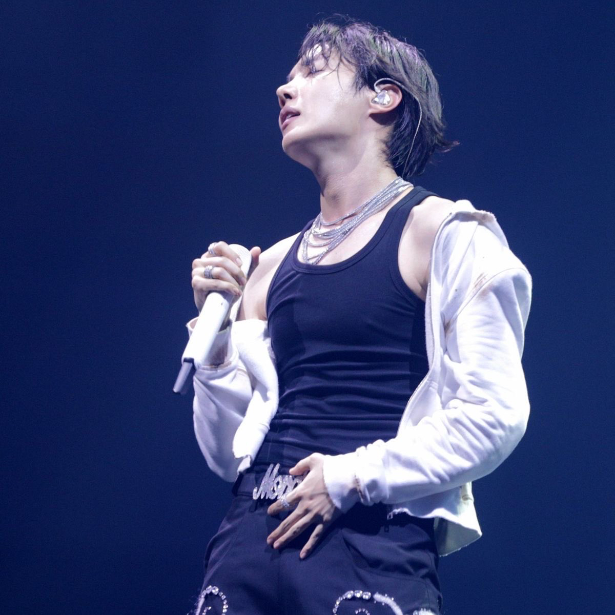 Behind-the-scenes cut of j-hope (BTS)