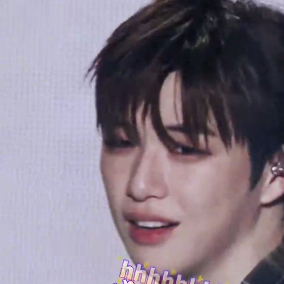 강다니엘의 비하인드 컷