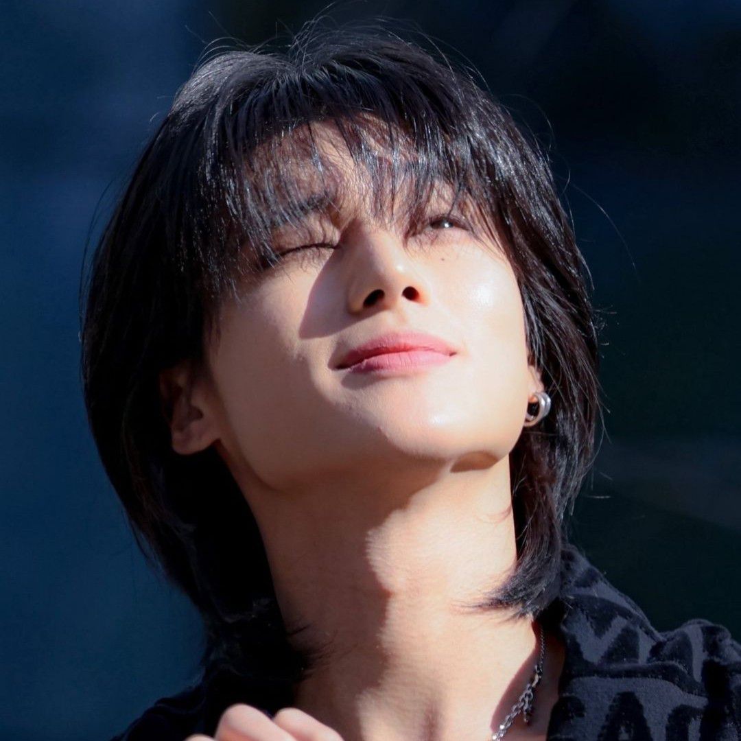 友榮 (ATEEZ)粉丝拍下的瞬间