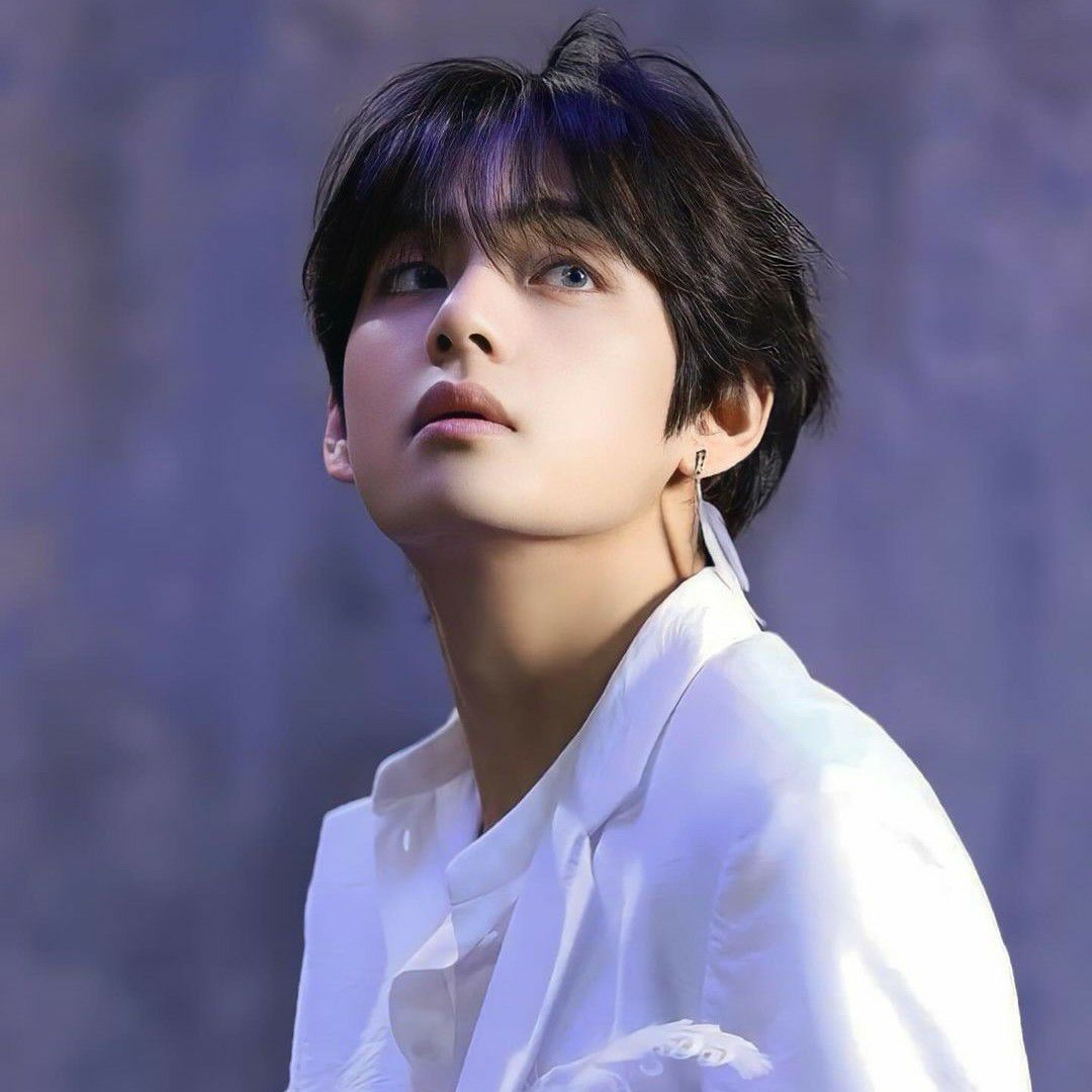 V (BTS)の舞台裏ショット