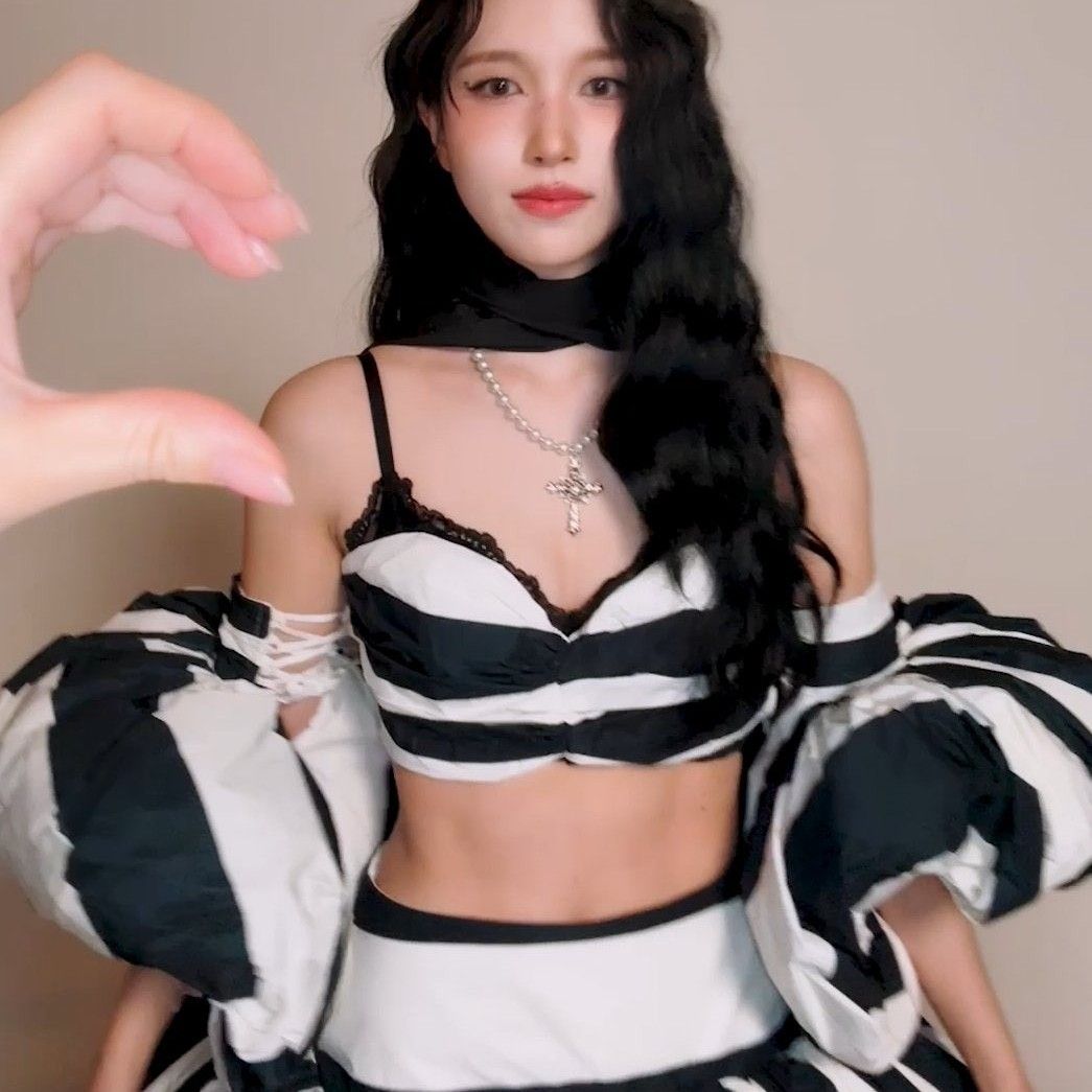 TWICE의 비하인드 컷