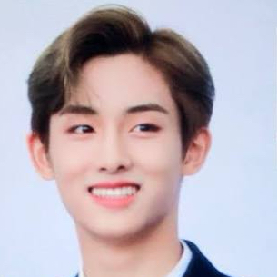Latest photo of WINWIN (WayV)